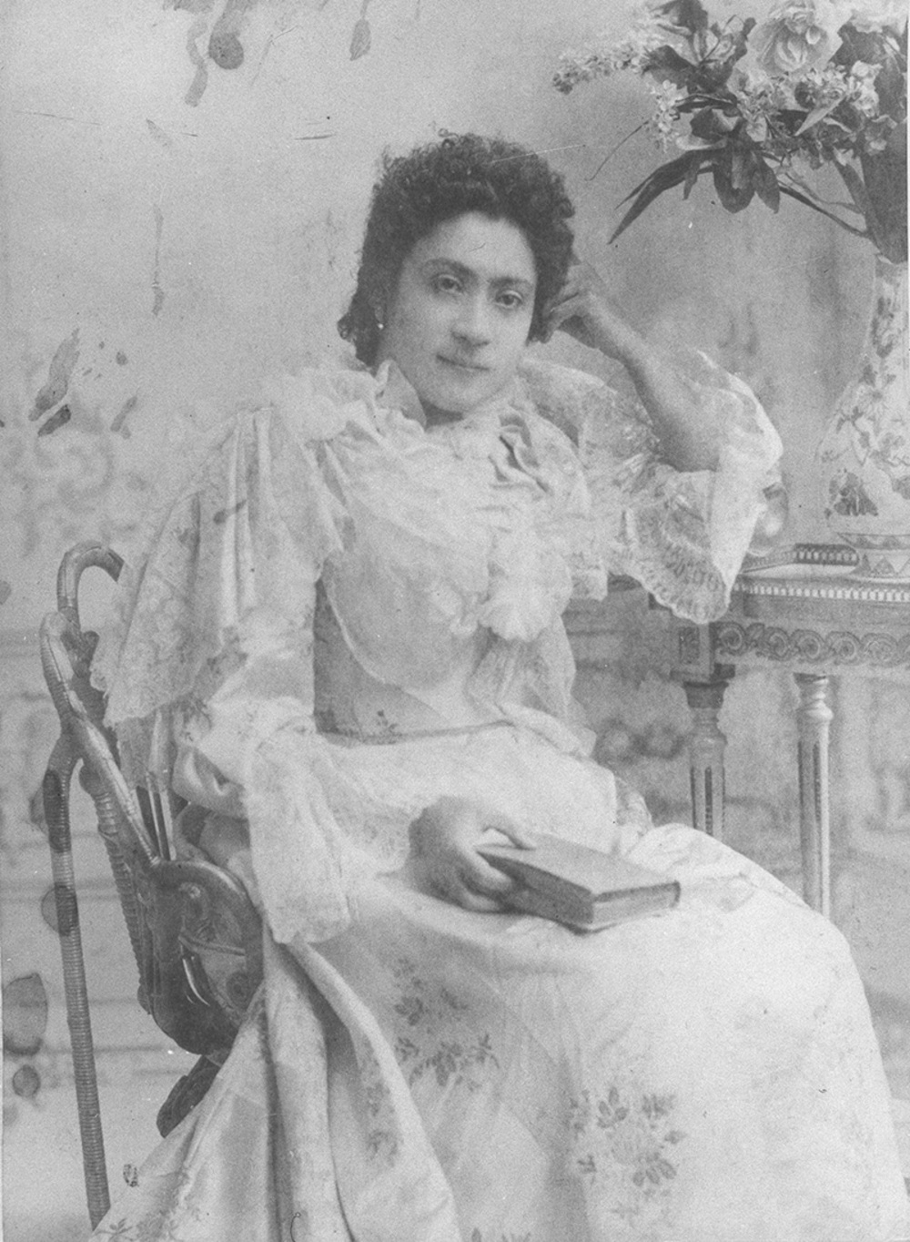 Doctora Eloísa Díaz Insunza. Archivo Fotográfico Museo de la Educación Gabriela Mistral.