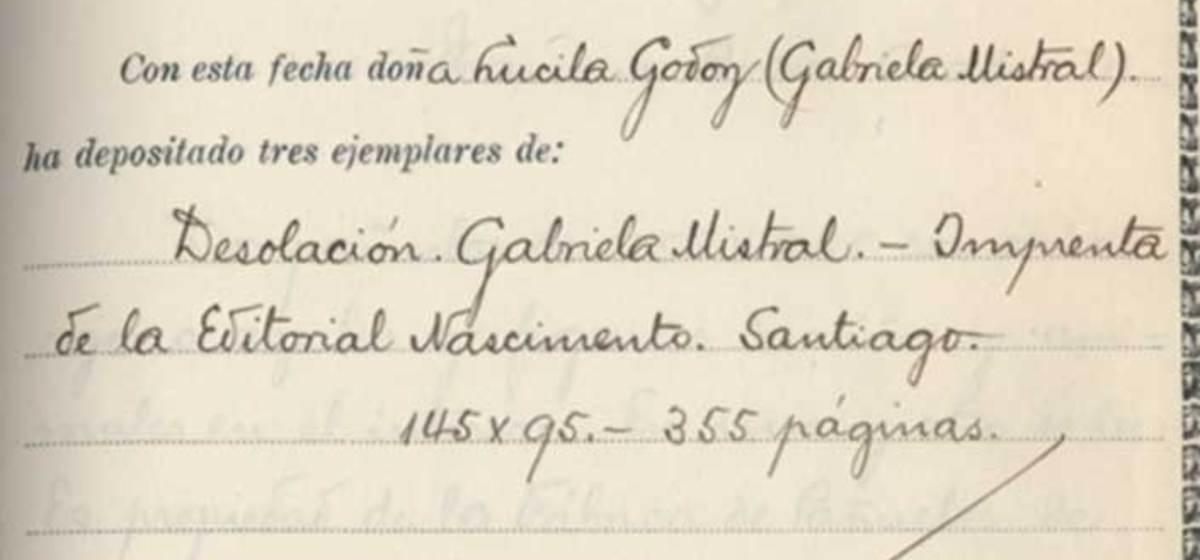 Firma de la Premio Nobel Gabriela Mistral