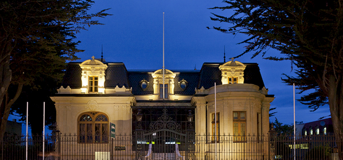 Frontis del Museo Regional de Magallanes, ubicado en la ciudad de Punta Arenas.