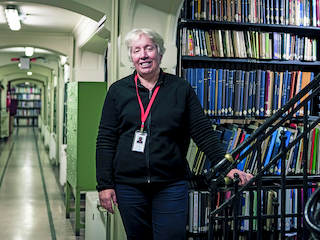 María Cristina Mateluna, jefa de la Sección Chile de la Biblioteca Nacional